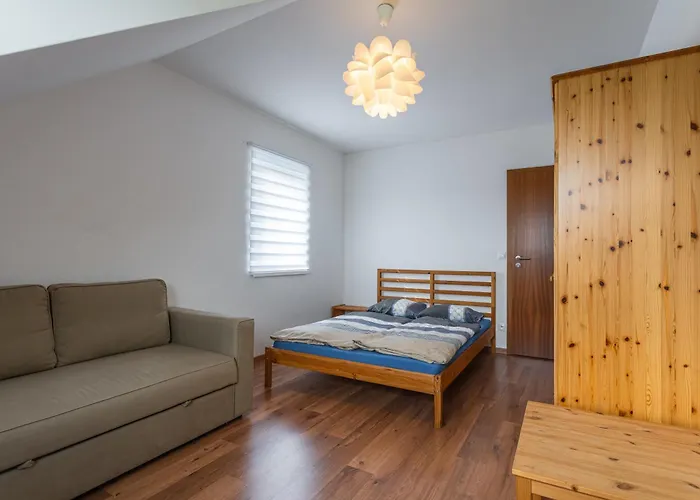 Apartment Elements & Veronika *